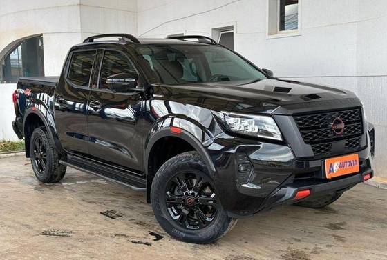 NISSAN FRONTIER 2.3 16V TURBO DIESEL PRO4X CD 4X4 AUTOMÁTICO